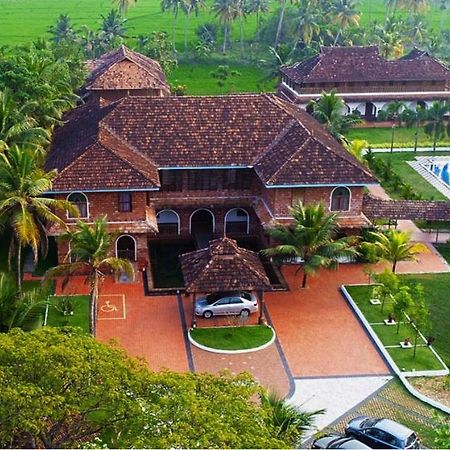 Kumarakom Heritage Resort Коттаям Екстер'єр фото