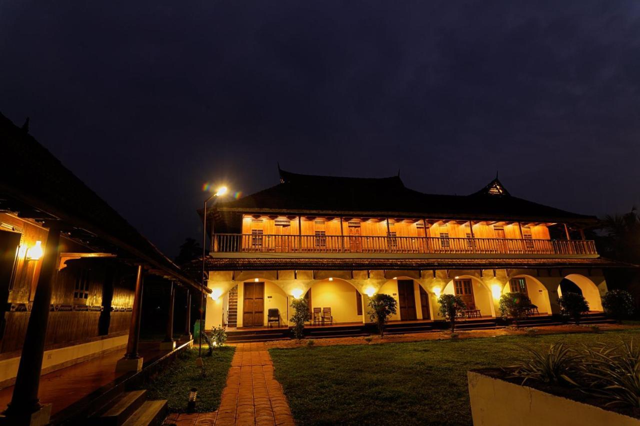 Kumarakom Heritage Resort Коттаям Екстер'єр фото