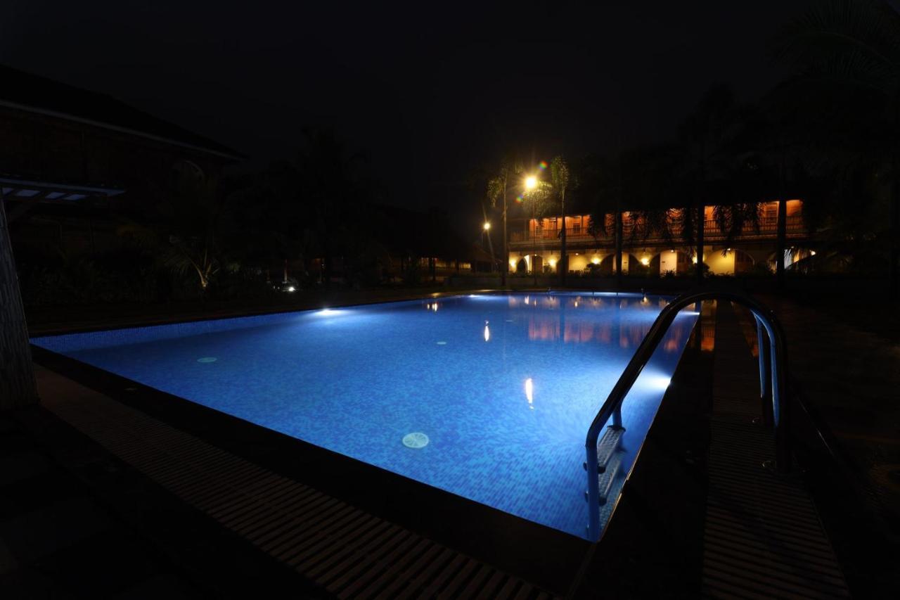 Kumarakom Heritage Resort Коттаям Екстер'єр фото