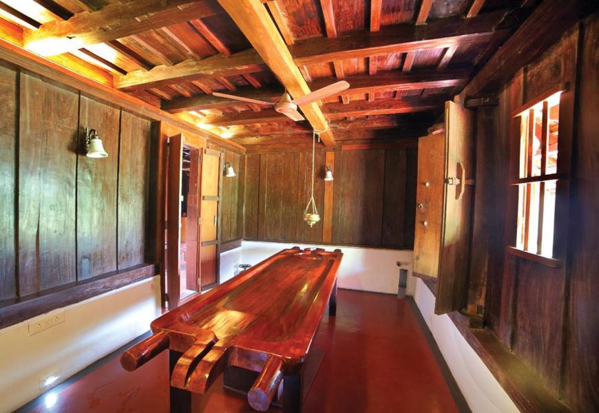 Kumarakom Heritage Resort Коттаям Екстер'єр фото